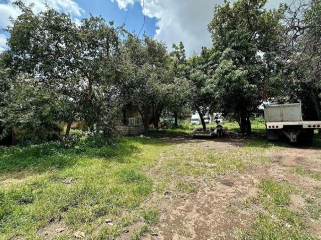 Terreno en Venta en Santa María Tequepexpan, Tlaquepaque