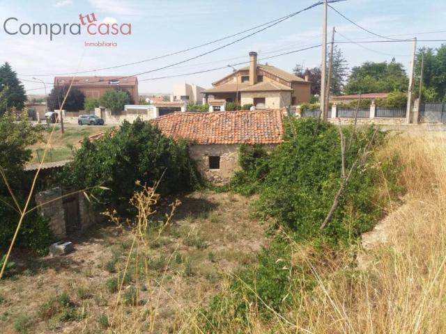 Casa rústica / Caserío en Venta en Segovia