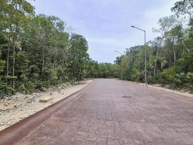 Terreno en venta en Senderos Poniente