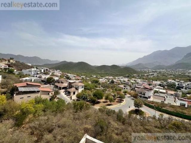 TERRENO EN VENTA EN SIERRA ALTA, MONTERREY