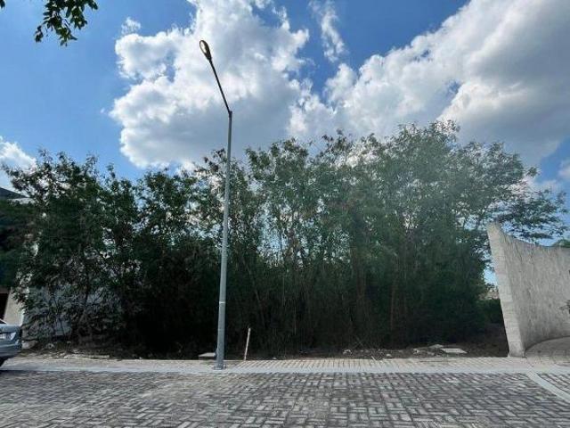 TERRENO EN VENTA EN SOLUNA, 1A. ETAPA, A 5 MINUTOS DE PLAZA LA ISLA