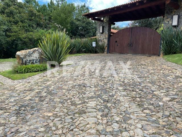 TERRENO EN VENTA EN TAPALPA DENTRO DE FRACCIONAMIENTO