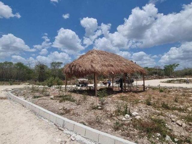 Terreno en Venta en Telchac Pueblo | 299 m² a 17.5 km de la Playa