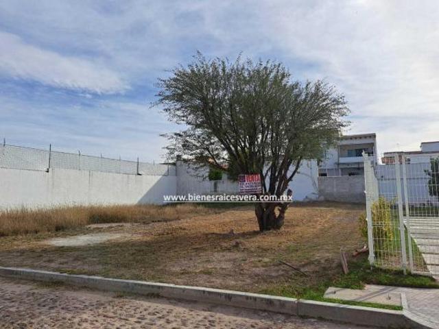 TERRENO EN VENTA EN TEQUSIQUIAPAN EN RESIDENCIAL HACIENDAS MUNDO