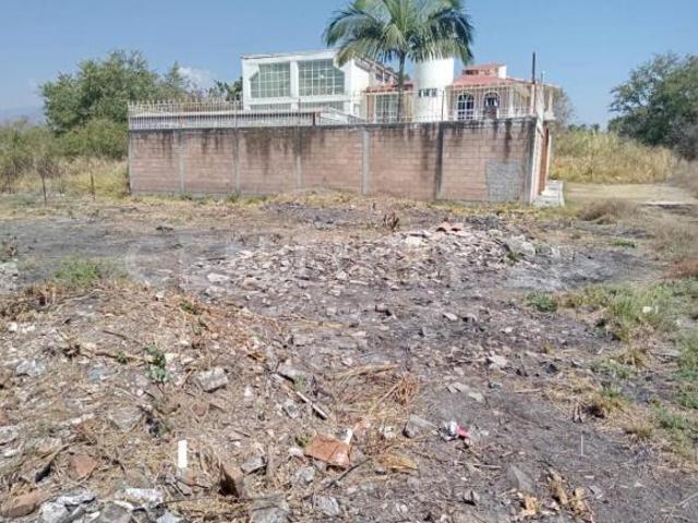 Terreno en Venta en Tezoquipan, Zona Oaxtepec, Morelos. Con Escritura Publica