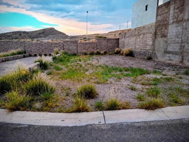 Terreno en Venta en Valle Escondido