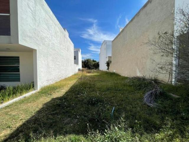 Terreno en venta en Valle Imperial Zapopan Coto español