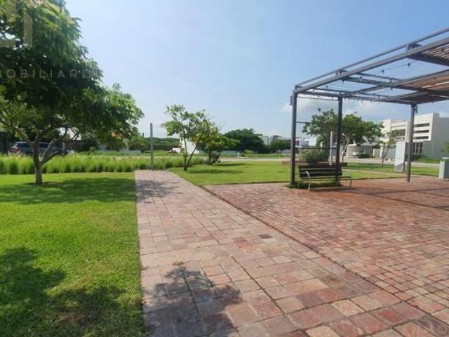 Terreno en venta en Veracruz, Residencial Lagunas VI 235.22 m2