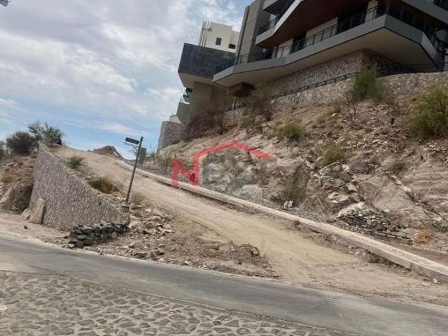 TERRENO EN VENTA EN VILLA DE LAS TUQUESAS LA JOLLA