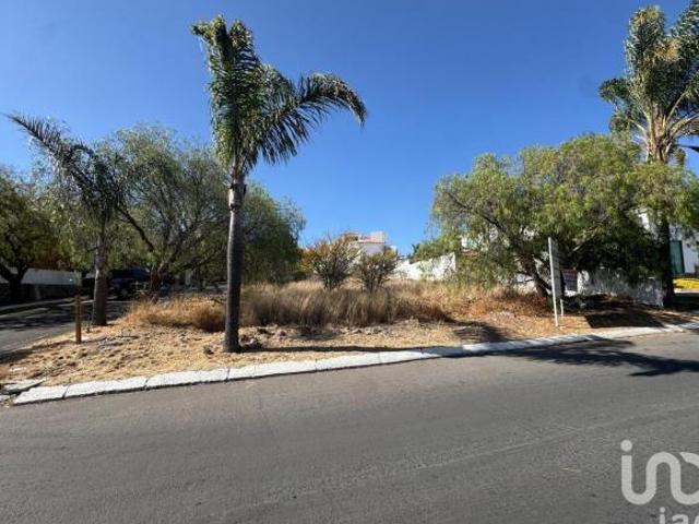 TERRENO EN VENTA EN VISTA REAL COUNTRY CORREGIDORA QUERETARO