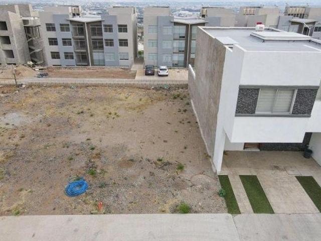 Terreno en venta en ZIMALTA, Prados Tlaquepaque