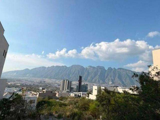 TERRENO en VENTA en Zona Valle Poniente, Santa Catarina, NL Desde este precio