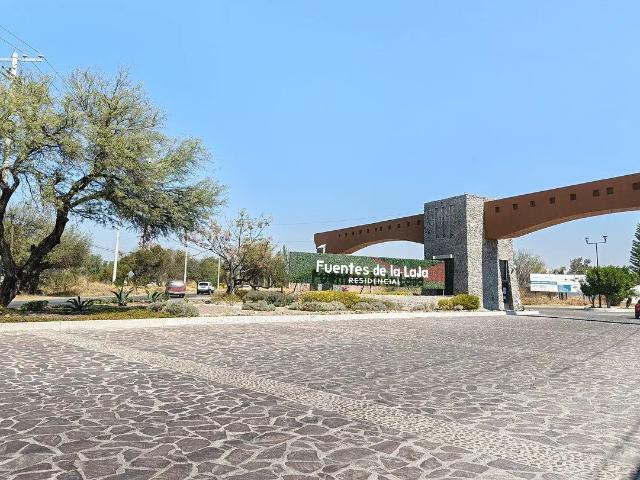 TERRENO EN VENTA FUENTES DEL CONQUISTADOR LA LAJA CELAYA