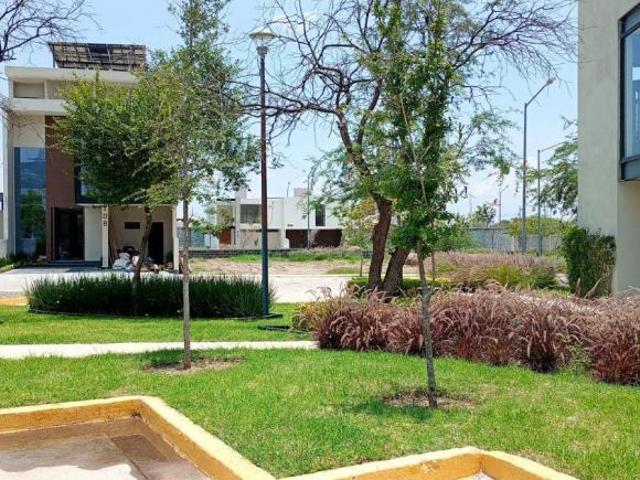 Terreno en venta Fracc. Bosques de Breda/Zona Sur / León, Gto