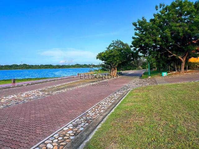 TERRENO EN VENTA, FRACC. LAGUNAS DE MIRALTA, $3'150,000