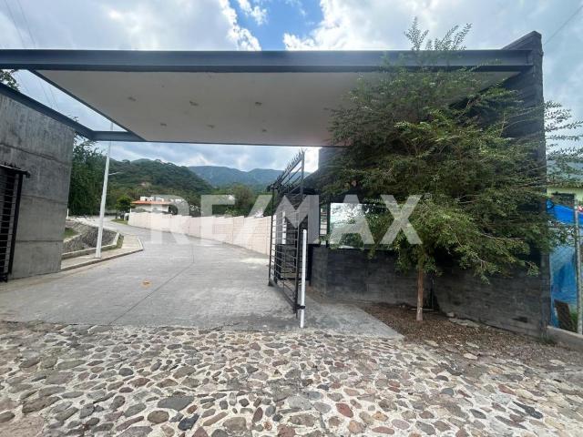 Terreno en Venta, Fracc. Los Alebrijes, Ajijic, Jalisco