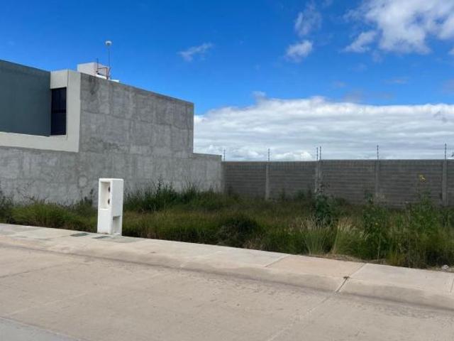 TERRENO EN VENTA FRACCIONAMIENTO ZIBARÍ RESIDENCIAL, POZOS