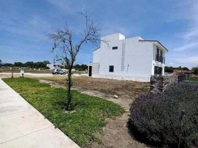Terreno en venta: Fraccionamiento Castela Celaya, Guanajuato