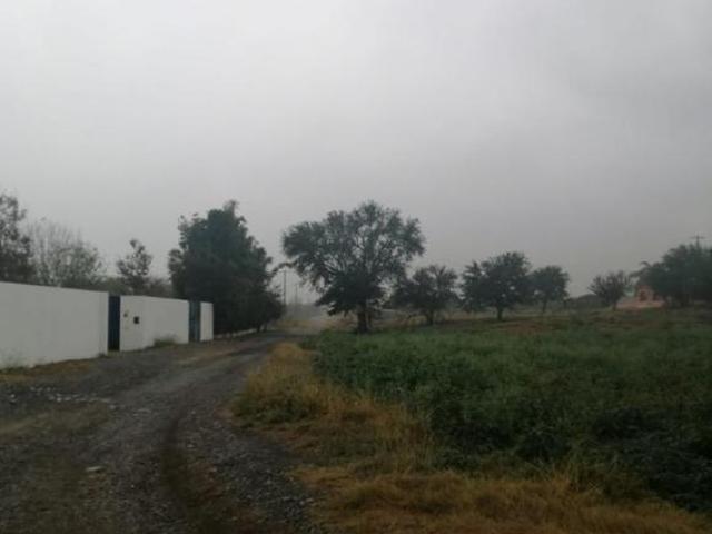 Terreno en Venta, GENERAL TERÁN En Esquina sobre Avenida principal 3,915 m2