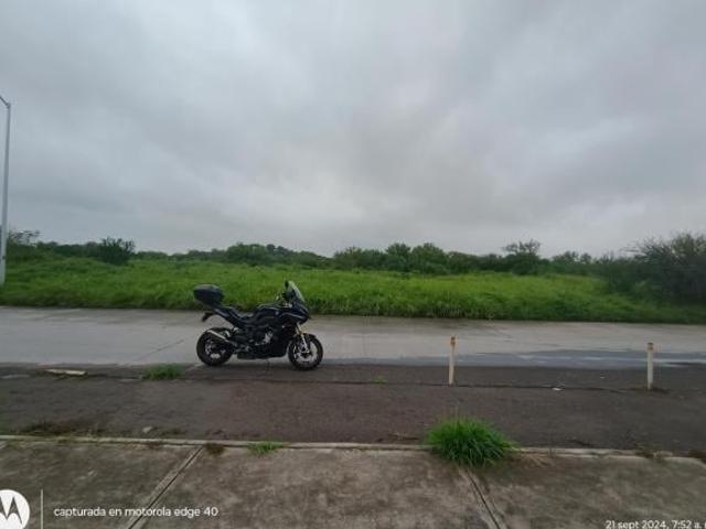 Terreno en venta industrial con servicios Zuazua carr. a Laredo