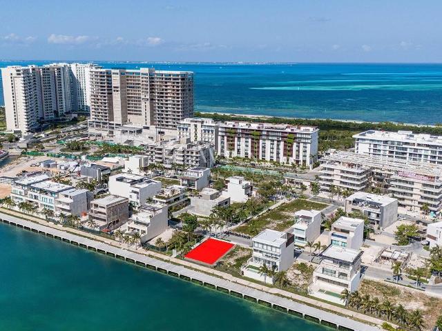 Terreno en Venta, La Marina Residencial, Canc?n Quintana Roo