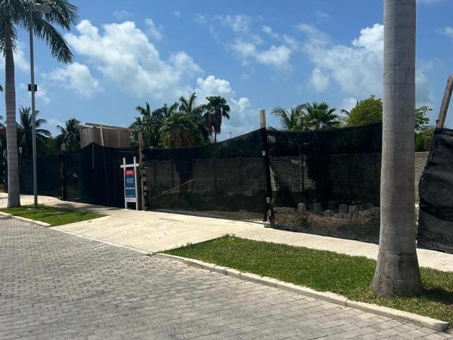 Lote de terreno en Venta 306 m2, La Laguna 1, Puerto Canc?n