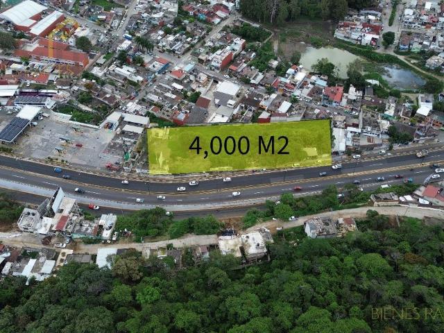 Terreno en venta lateral L?zaro C?rdenas Zona finanzas