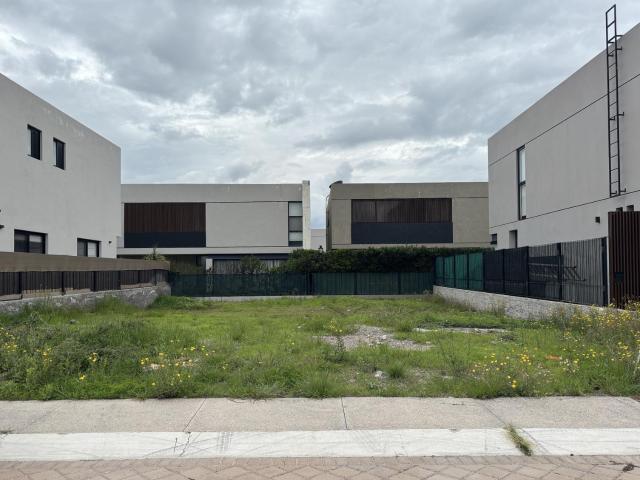 TERRENO EN VENTA | LOMAS DEL CAMPANARIO
