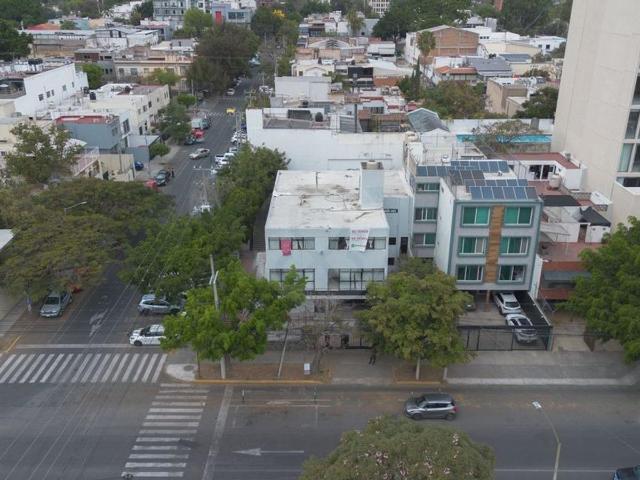 Terreno en venta para desarrollo inmobiliario en Arcos Vallarta, Guadalajara