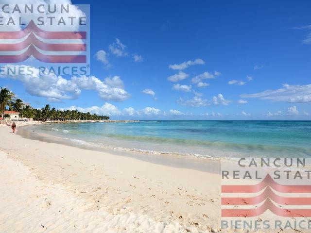 Terreno en Venta, para uso mixto en Playa del Carmen