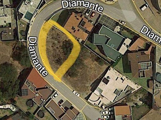 Terreno en VENTA Pedregal de Echegaray en esquina calle tranquila