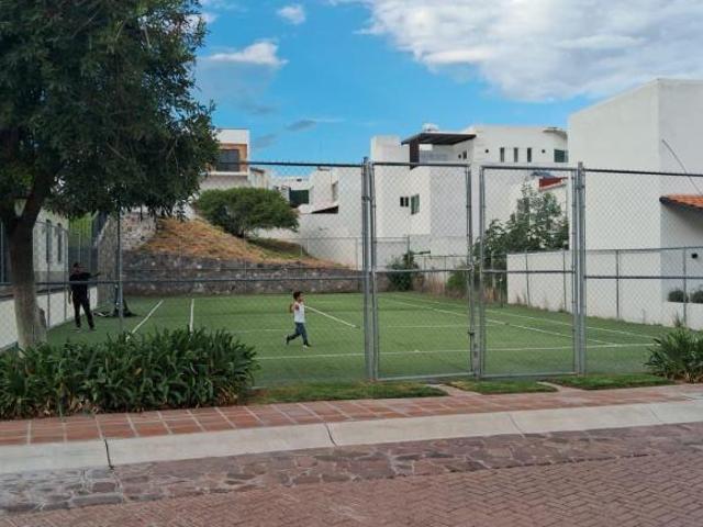 Terreno en VENTA, Pedregal de Schoenstatt, Corregidora, Queretaro. Con proyecto aprobado