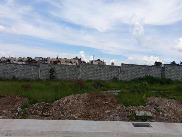 Terreno en Venta por la Amalia Solórzano Morelia, Mich