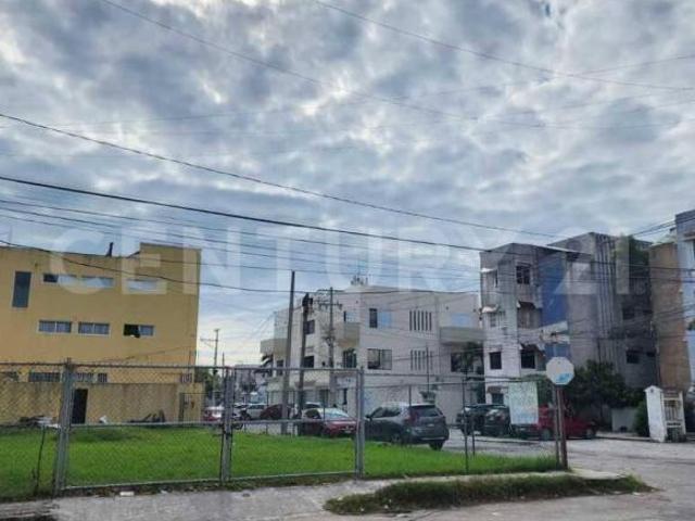 Terreno en venta, Supermanzana 44, Cancún