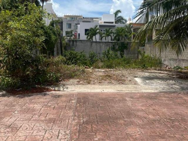 Terreno en venta SM 19