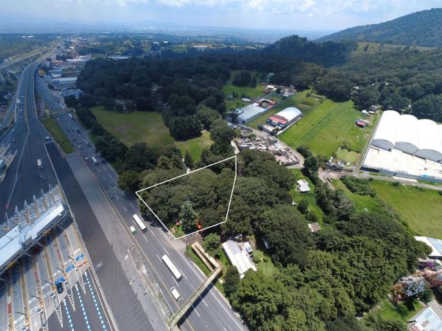 Terreno en Venta sobre autopista M?xico Toluca Rio Hondito