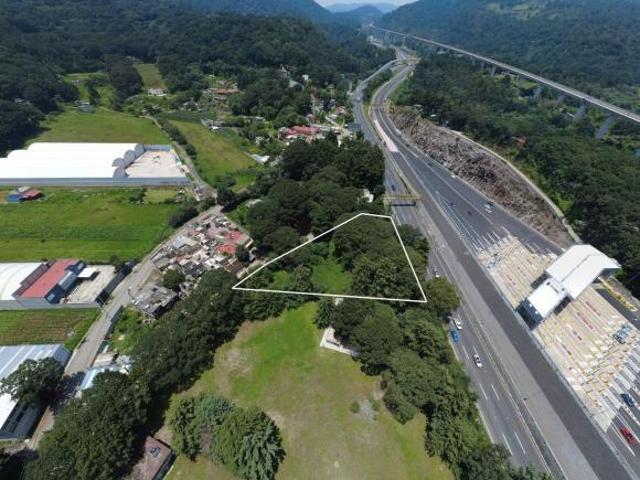 Terreno en Venta sobre autopista México Toluca Rio Hondito