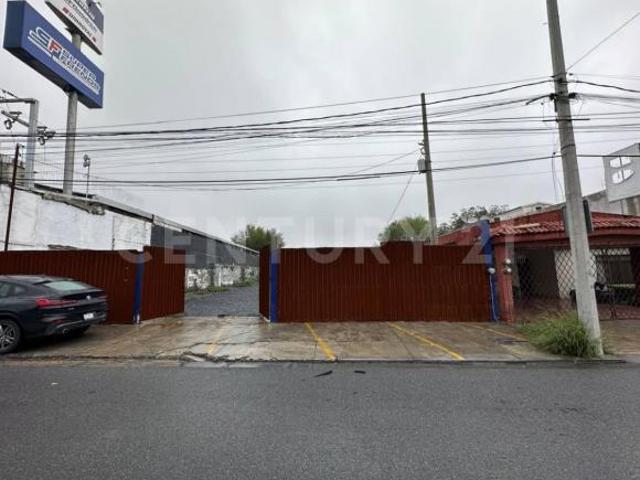 Terreno en Venta sobre Av. Rangel Frías