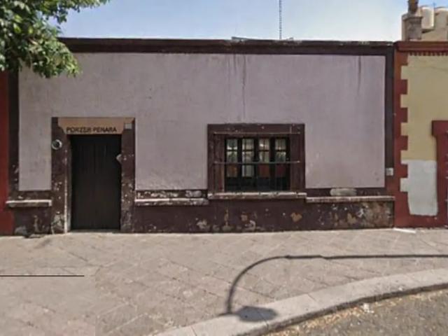 TERRENO EN VENTA SOBRE AVENIDA UNIVERSIDAD EN EL CENTRO HISTÓRICO DE QRO VT59