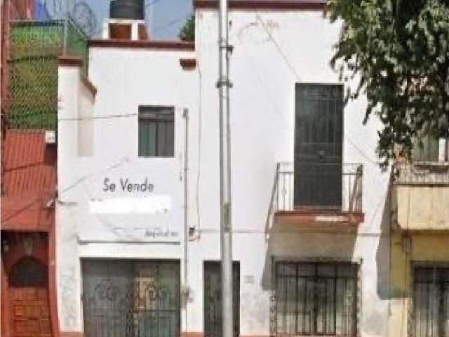 Terreno en Venta sobre Calzada de Tlalpan con Uso de Suelo HM/8/30/Z