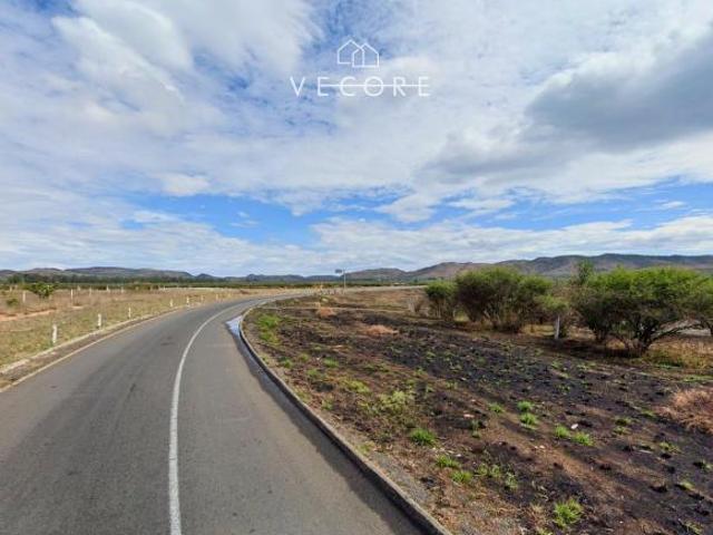 TERRENO EN VENTA, SOBRE CARRETERA MAGDALENA, JALISCO