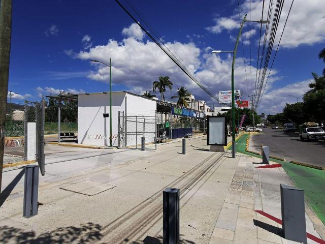 Terreno en VENTA sobre el Boulevard Belisario Dominguez frente a la UNACH