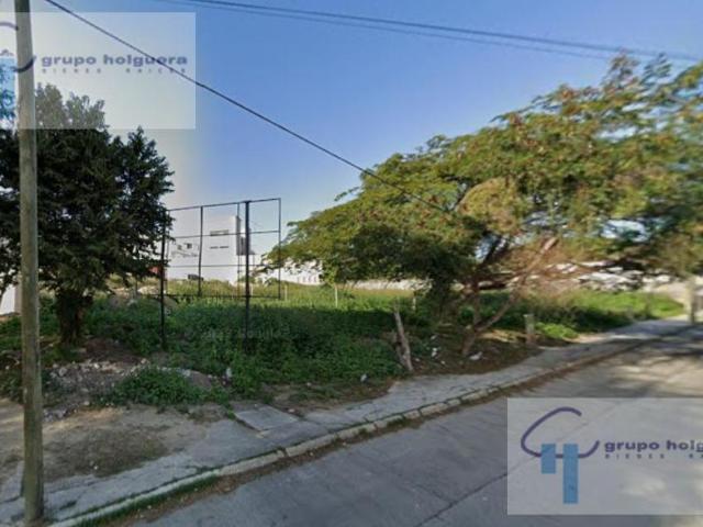TERRENO EN VENTA SOBRE LA CALLE LOMAS DE ROSALES, CASI ESQUINA CON FELIX DE JESUS Y FRACC. VILLA VERA, TAMPICO, TAM
