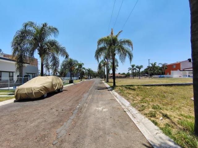 Terreno en venta Tres Reyes Cajititlan