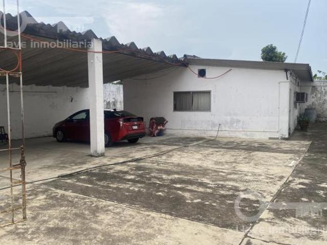 Terreno en venta ubicado Callejón Niños Héroes, Esq. con Guadalupe Victoria, Col. Cerro Alto, Minati