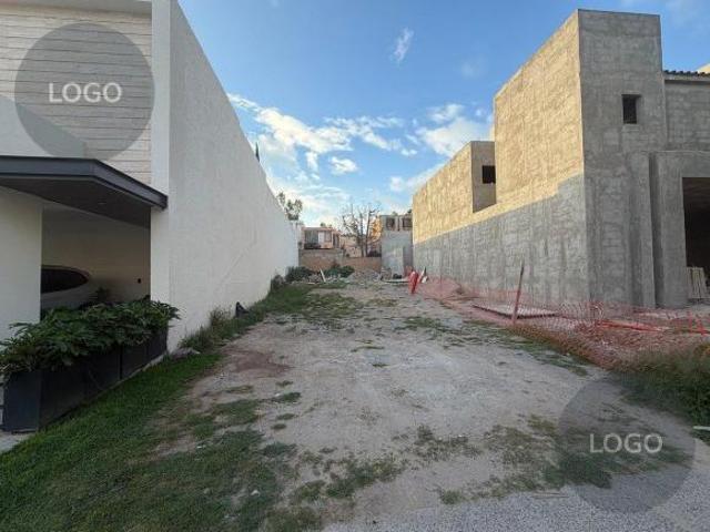 Terreno en venta Villantigua