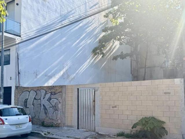 Terreno en venta y en renta en la Calle 50 Norte y 5ta Avenida
