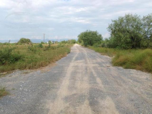Terreno en venta y renta 6.8 hectáreas Salinas Victoria Nuevo León