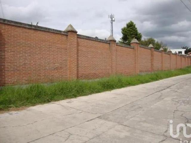 Terreno en venta y renta en Almoloya de Juárez bardeado