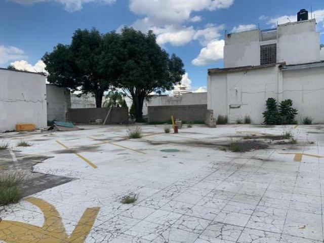 Terreno en Venta 25,000,000.00 sobre calle Mariano Bárcenas en el Centro de Gdl con uso de suelo ver